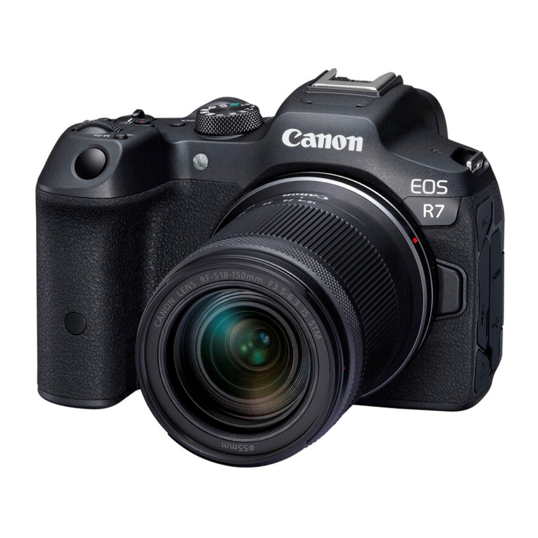 Canon-EOS-R7-Mirrorless-Camera-with-18-150mm-Lens-01 دوربین عکاسی کانن Canon EOS R7 Mirrorless Camera with 18-150mm Lens - تصویر 1