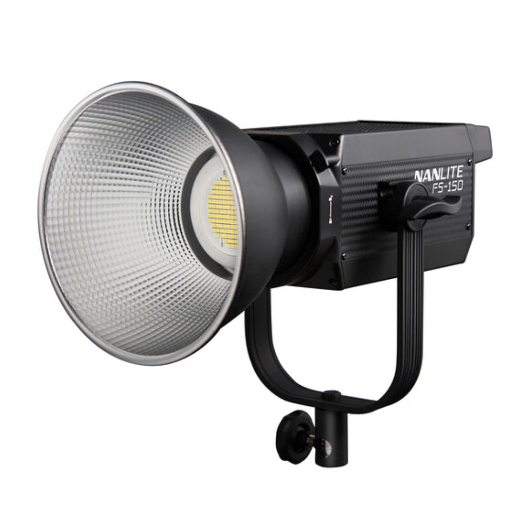 Nanlite-FS-150-AC-LED-Monolight-01 مونولایت نانلایت Nanlite FS-150 AC LED Monolight - تصویر 1